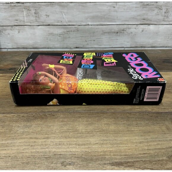 VTG Barbie & the Rockers DIVA with Real Dancing Action Doll 1986 Mattel  in box - Picture 10 of 11